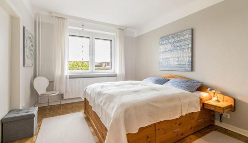 Superior One-Bedroom Apartment