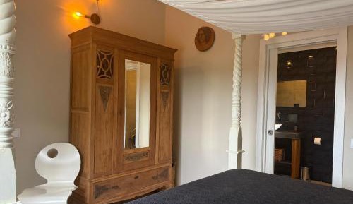 Deluxe Double Room with Shower