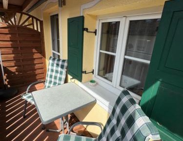 One-Bedroom Apartment with Balcony