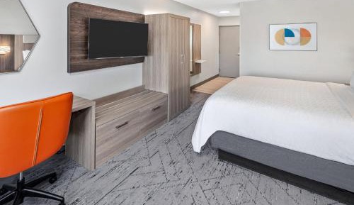 Standard King Room