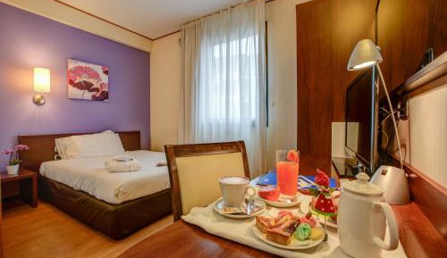 Double Room with French Bed
