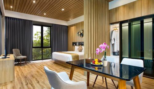 Queen Suite