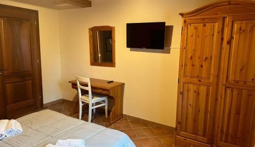 Large Double or Twin Room