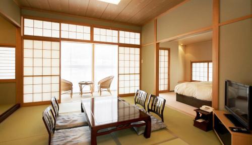 Standard Family Room