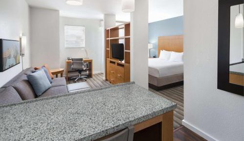 King Studio Suite