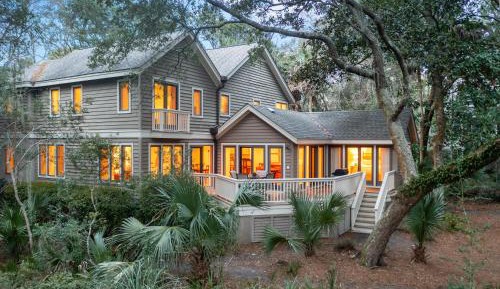 Five-Bedroom Holiday Home