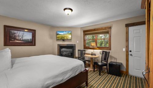 Standard King Room