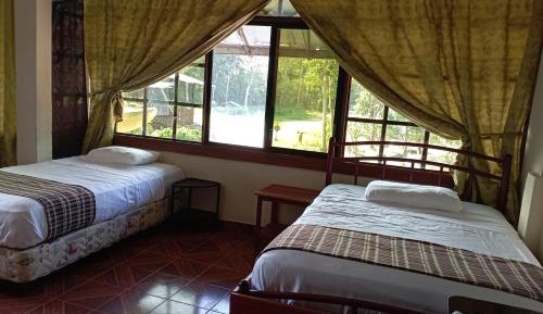 Economy Triple Room