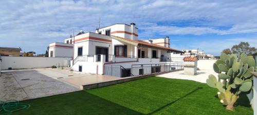 Villa with Garden View