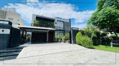 Deluxe Villa