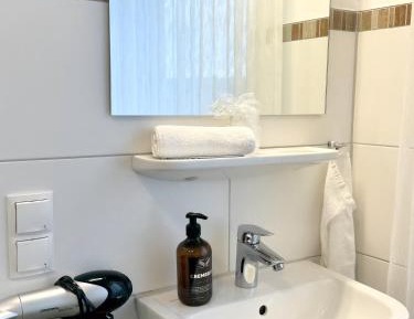 Double Room with Private External Bathroom