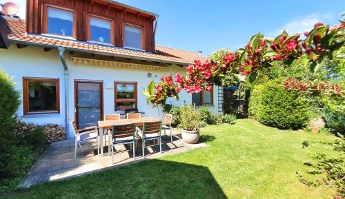 Two-Bedroom House with Terrace