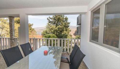 One-Bedroom Apartment with Terrace