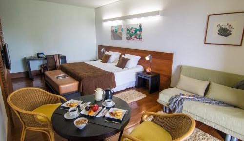 Deluxe Double Room with Balcony and Hot Tub