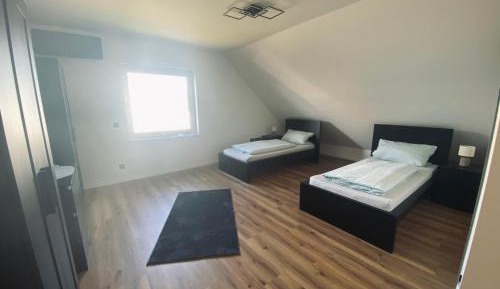 Standard Twin Room with Shared Bathroom