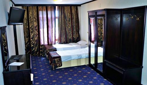 Twin Room with Bathroom