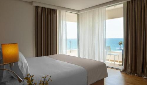 Family Room with Sea View