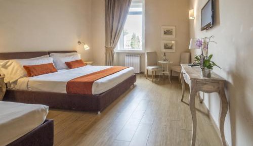 Triple Room with City View