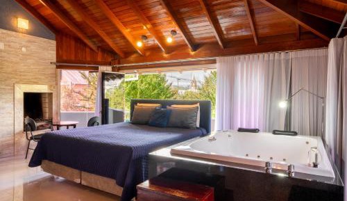 Deluxe Double Room with Bath