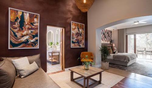 Superior King Suite