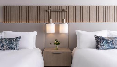 Grand Corner Suite 2 Queens Hearing Accessible