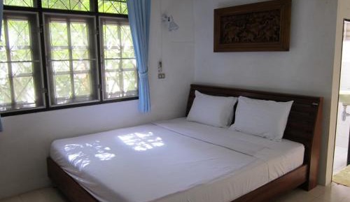 Deluxe Family Bungalow with Beachfront