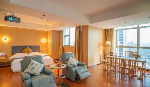 Queen Room