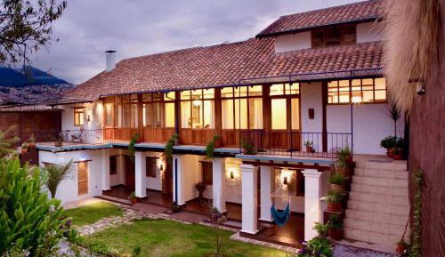 Deluxe One-Bedroom Apartment with Garden View
