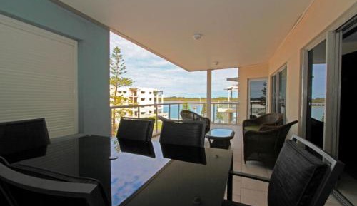 One-Bedroom Apartment with River View