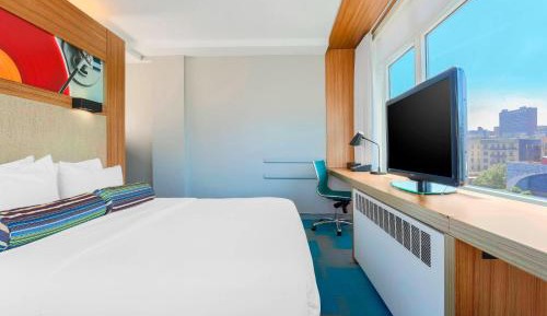 Aloft, Guest room, 1 King