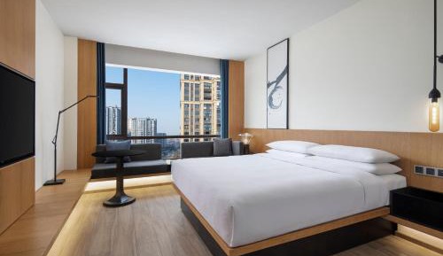 Standard King Room