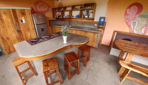 Deluxe Queen Suite