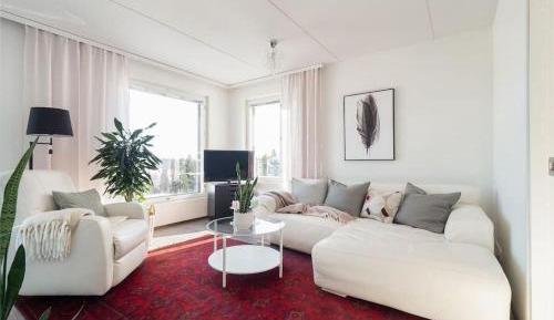 Apartment with Lake View
