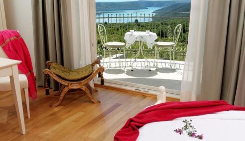 Superior Double Room with Balcony and Sea View