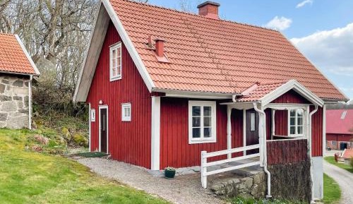 Two-Bedroom Holiday Home