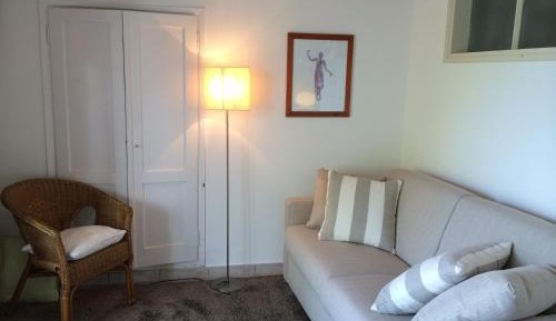 Apartment with Balcony and Lake View (3 Adults)