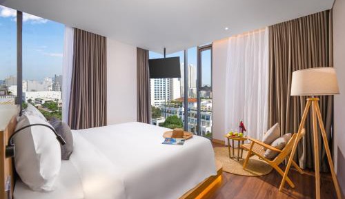 Executive Suite - High Floor