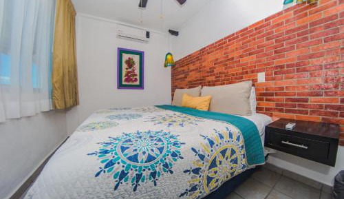 One-Bedroom Apartment with Ocean View and Balcony