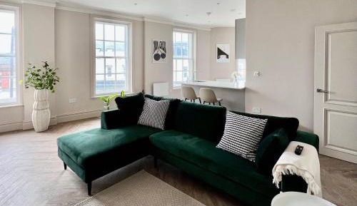 Superior Apartment