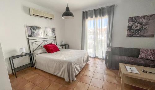 Studio Apartment
