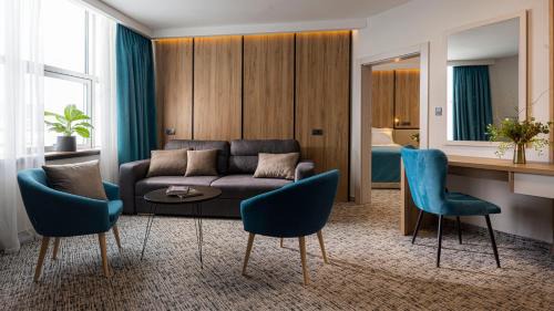 Deluxe Suite