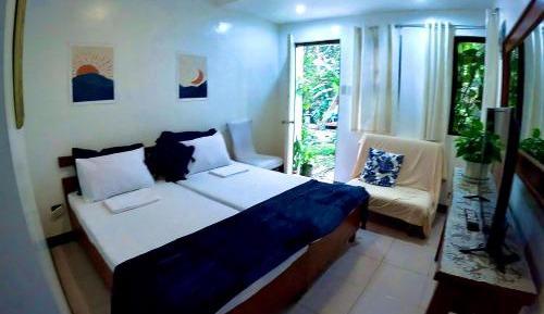 Queen Room with Garden View