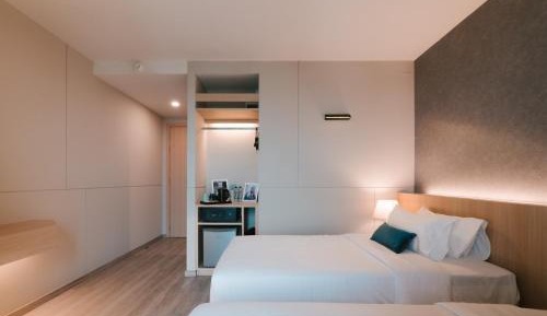 Standard Twin Room