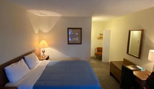 Queen Room
