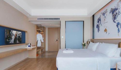 Honorable Double Room with City View