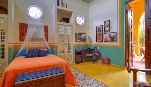 Deluxe Queen Room