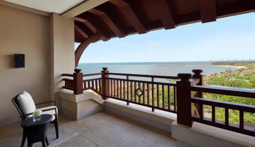 Executive Queen Room with Sea View