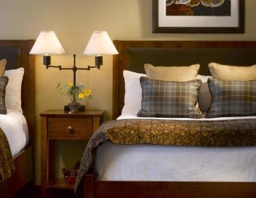 Deluxe Double Double Suite