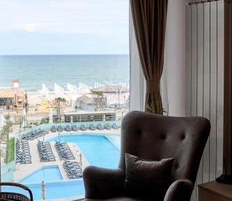 Studio with Sea View
