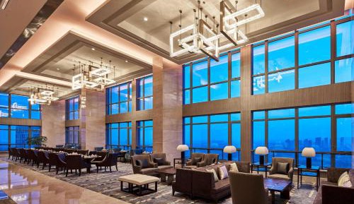 Club King Room